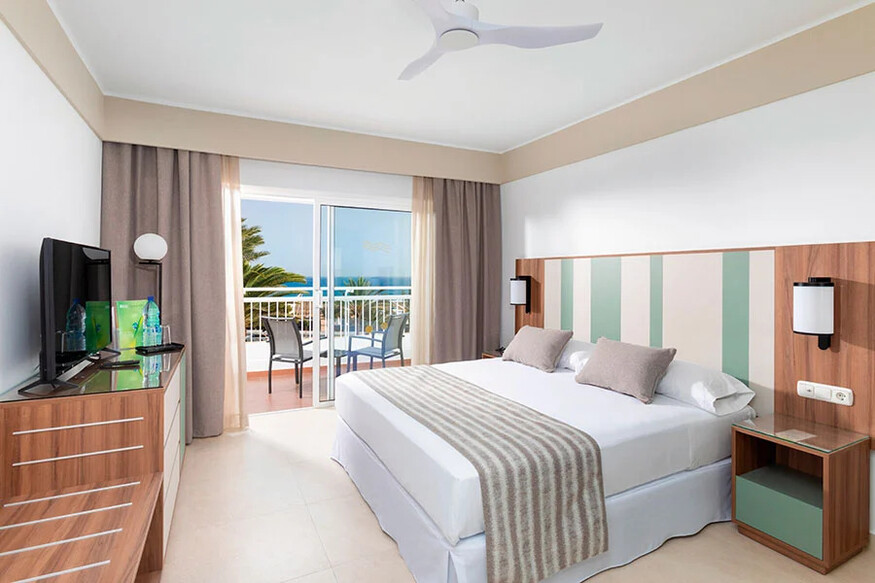 Double-Room-Sea-View-Riu-Paraiso-Lanzarote-Tcm56-256949